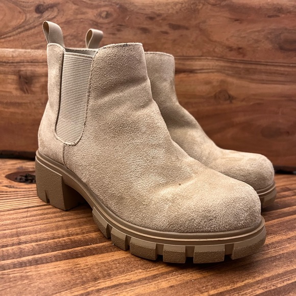 Soda Beige Boot - Picture 1 of 3